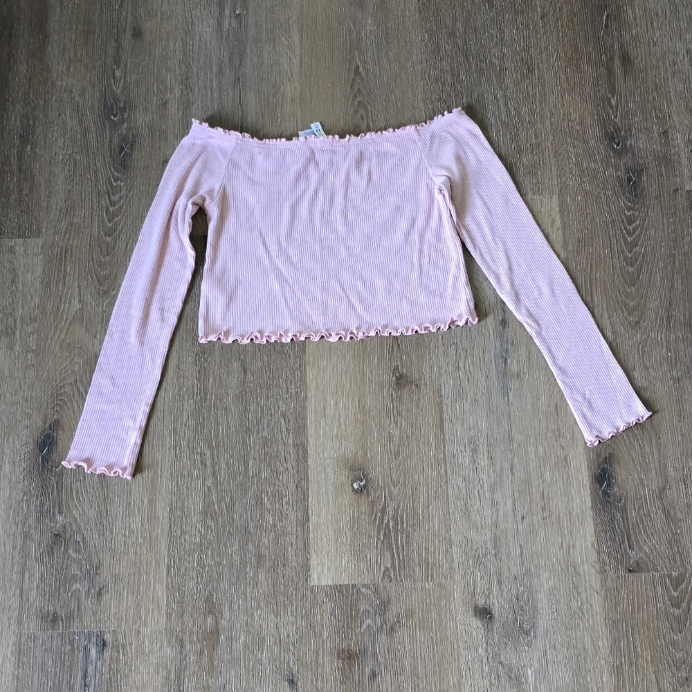 Light Pink Off-Shoulder Ruffle Crop Top - Picture 5 of 6